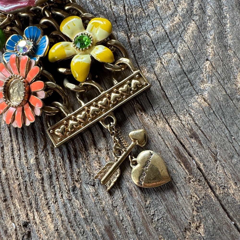 Betsey Johnson Garden Party articulating enamel floral gold chain bracelet - Picture 6 of 9